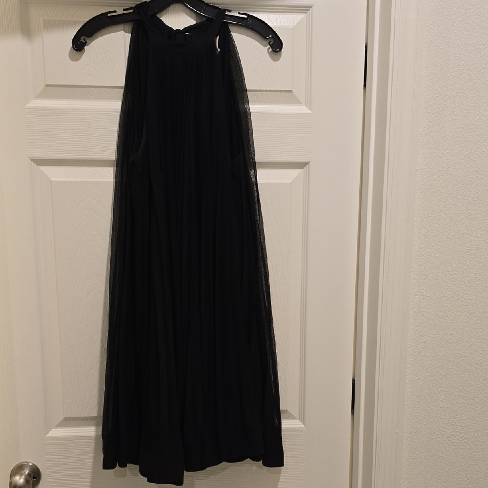 Black Pleated Sleeveless Dress